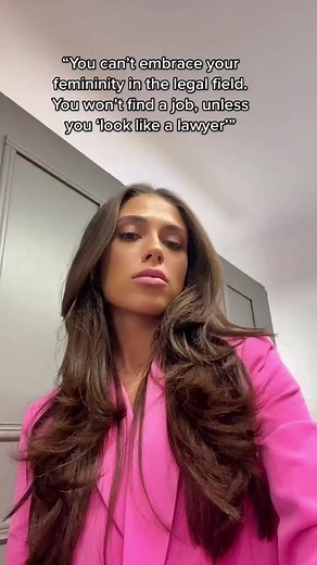 Welcome to 2022 #pink #lawyer #FlexEveryAngle #viral #foryou @Bruna Conce