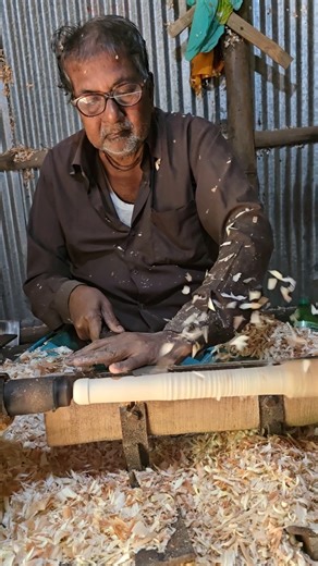 Making a cricket bat handle from