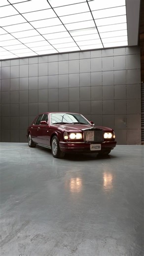 Rolls-Royce Silver Seraph: A Classic Luxury Car