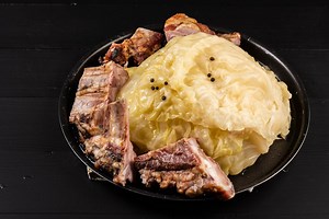 Make Ribs and Sauerkraut in a Slow Cooker