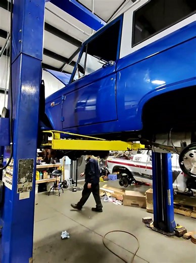 Gen 1 Bronco Gets Full Disc Brake Conversion