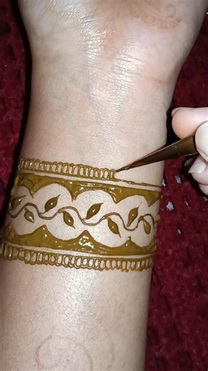 #mehndi #mehndidesign #henna #hennadesign #hennaart #beginnerfriendly #ytshorts #shorts #trending