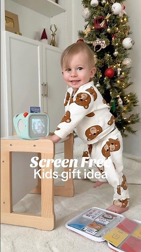 the best screen free gift for kids (yoto player review)