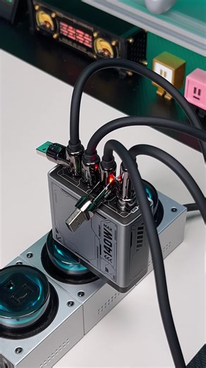 Single-port chargers feel outdated now. #techtok #futuretech#gadgets #chargers #usbc