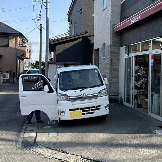 Installing a RECARO Ergomed D seat in a Daihatsu Hijet Truck #RecaroSeatInstallationShop #RecaroC...