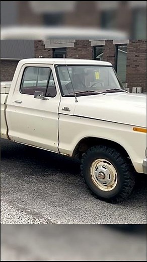 This 1978 Ford F-150 Was Born to Stand Out!