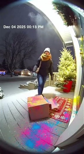 Young Lady Took Bath of Colors when she trying to Steal the Bait Package