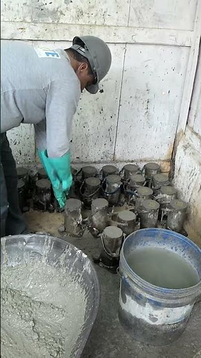 Moldagem de Corpo de prova - Ensaio de Resistência do Concreto