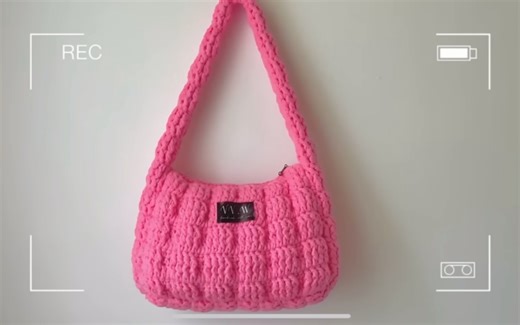 Vivi crochet 云褶手挎包