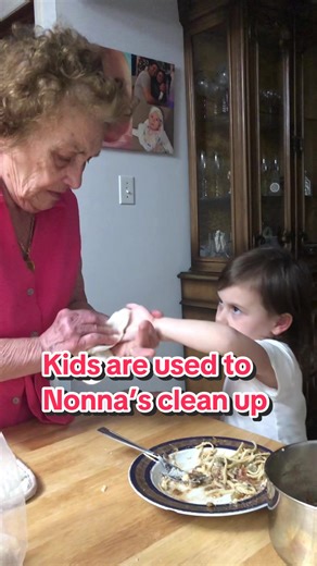 The kids are already used to Nonna’s clean ways. And don’t you dare wipe your mouth on your clothes!!! #italian #nonna #sicilian #cucinaitaliana #italiano