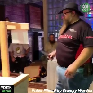 471K views · 397 reactions | This is what elite knife performance looks like.  The big man can cut...   - Reddit | ABC Sport | Facebook