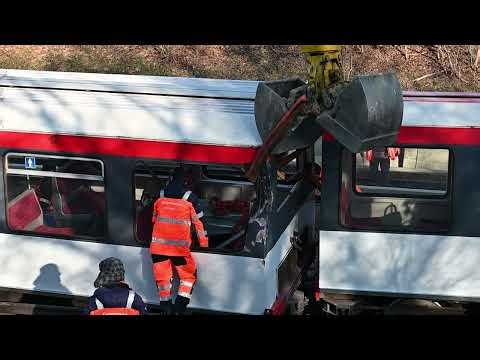 U-Bahn entgleist in Hamburg