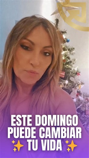 ABUNDANCIA y VIDA on Instagram: "¿Y si pudieras usar la energía de la Navidad y la Fiesta de las Luces para transformar tu 2026? Los días 21 y 22 de diciembre abren un portal espiritual único que eleva la luz, la consciencia y la abundancia. Son dos fechas clave para limpiar, activar y programar tu año desde la dimensión espiritual. Por eso, ESTE DOMINGO 21 de diciembre, la @draceciliabanchero guiará una clase–ceremonia online de 3 horas, donde recibirás todo lo necesario para trabajar intensame