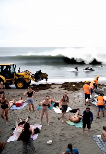 Rogue Waves Captured on Camera: Part 17