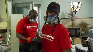 Hoarding: Buried Alive S08:E05 - We're Gonna Need a Bigger Boat