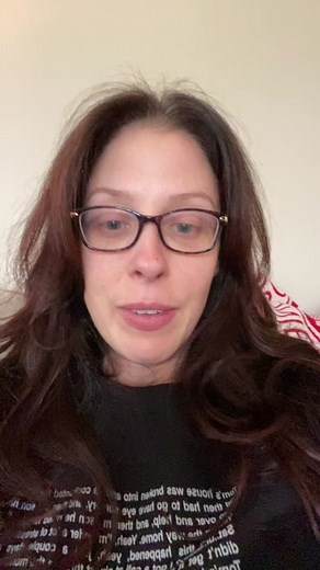 This has happened to me OVER AND OVER AND I STILL CANNOT STOP IT I DONT WANT IT HELP #hyperfixated #obsessed #the1975 #twilight