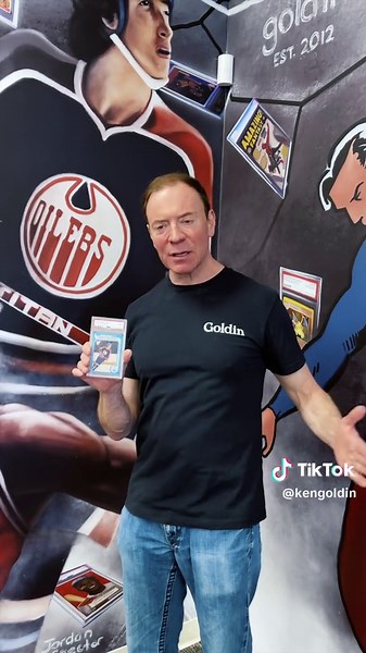 The Most Recognizable Hockey Card of All Time from The Great One! 🏒 This is the 1979 O-Pee-Chee Wayne Gretzky Rookie Card in a PSA MINT 9. It’s a beautifully clean card in virtually the highest grade, as there are only two 10s in existence! Bid now in our historic #Goldin100 Auction at goldin.com! #TheHobby #Hockey #NHL #Sports #WayneGretzky #GretzkyCards #OPeeChee #SportsCards #Collectibles #HockeyCards #NHLCards #TheGreatOne #Gretzky