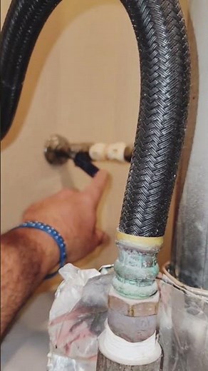 How to find leak on hot water tank