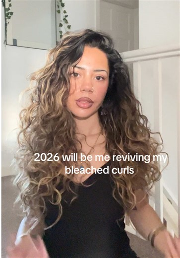 Reviving My Bleached Curls: A Hair Transformation Journey