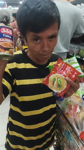 Nagkita me ni LaGets Vlog .. Nag panic buying sad siya... #longerinpink #lsvideoelsfacebook #reelsvideo #reelsfacebook #reelschallenge #StarSender #zumbafitness #strongerinpink #facebookreel | Vlogger Na Walay Followers | Facebook