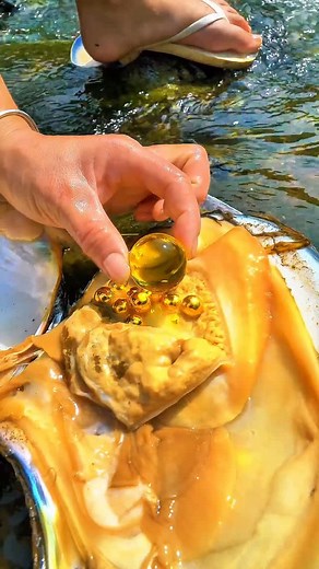 Wow! So beautiful! Gold large bead #pearls #viral #foryou #reels #foryoupage #viralvideo #pearl #fypシ゚viral #fblifestyle | Pearl Hunter