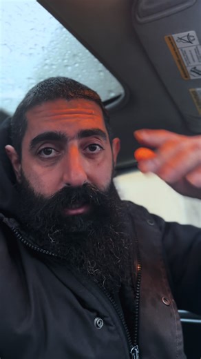 ‏ليش بتصير تشرب 😂؟؟#fypシ #tiktok #foryoupage❤️❤️ #لبنان #christmas