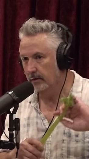 Harland Williams Laughs at Tapeworm Eating Habits