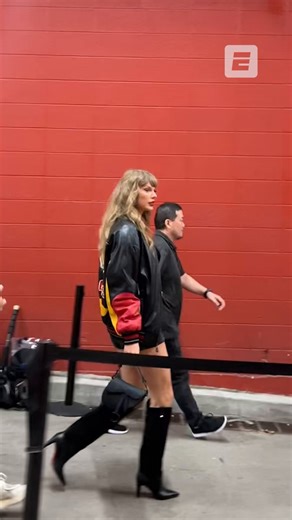 1.6M views · 21K reactions | Taylor Swift pulled up to Monday Night Football   Tampa Bay Buccaneers-The Kansas City Chiefs | 8:15 PM ET | ESPN/ABC | ESPN | Facebook