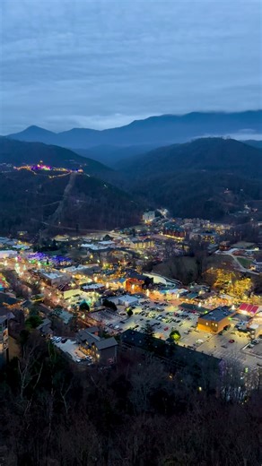 The evening views coming down the Sky Lift from Gatlinburg Sky Park are magnificent! #gatlinburg #Tennessee #mountains #views #smokymountains @Visit Gatlinburg @Gatlinburg SkyPark