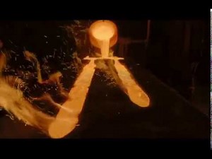 Game of Thrones - Tywin melting down "Ice" (Sword)
