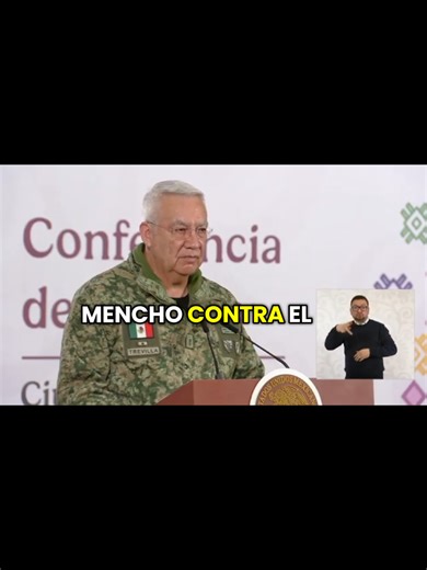 El general secretario Ricardo Trevilla Trejo dio a conocer que mediante la inteligencia conjunta con EUA se tuvo acceso al primer círculo del #Mencho mediante el seguimiento de una de sus parejas que concluye con un un operativo en tepalpa #Jalisco tras su detención presuntamente falleció en el traslado aéreo a la CDMX #parati #seguridad #sedena