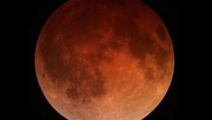 Time-Lapse Video of Lunar Eclipse