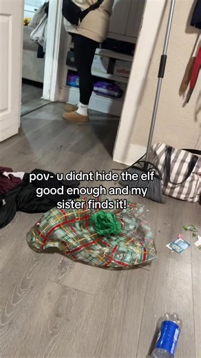 the elf wants to celebrate new years to ig. (Where cleaning the room ntm on the mess) #foryoupage #foryourpage #goviral #relateable #goviraltiktok