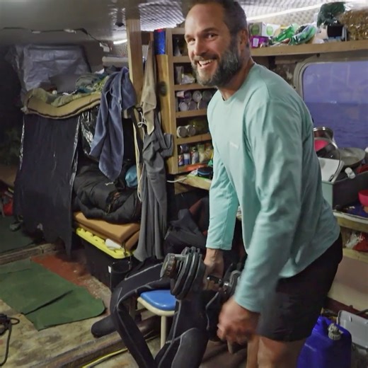 The gold is flowing 🌊 #BeringSeaGold Fridays at 9P on Discovery | Bering Sea Gold