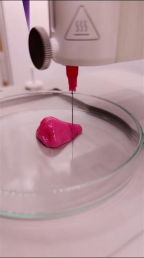 In traditional 3D bioprinting, structures are built layer by layer in a horizontal planar fashion. Non-planar printing, on the other hand, creates more complex geometries, incorporating curves, overhands, and intricate shapes. This technique holds promise for producing more accurate and biomimetic structures for tissue engineering, regenerative medicine, and drug testing. Ready to print your own construct? Explore our most versatile bioprinter, the BIO X6 https://bit.ly/3ADrnIe | CELLINK
