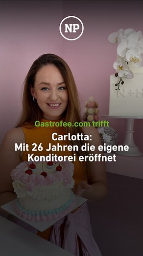 Mit 24 Jahren ist Charlotte Schröer Konditormeisterin geworden, im Dezember hat sie ihre erste eigene Auftragskonditorei @konditorei_carlotta eröffnet 🎂 Bei der Anfertigung ihrer Torten setzt sie auf Nachhaltigkeit: Am Ende des Tages wirft sie keine Restprodukte weg und verzichtet auf Gelantine 👌 #konditorei #cakes #gastrofee #gastrofeetrifft #neuepresse #hannover | Neue Presse Hannover / NP