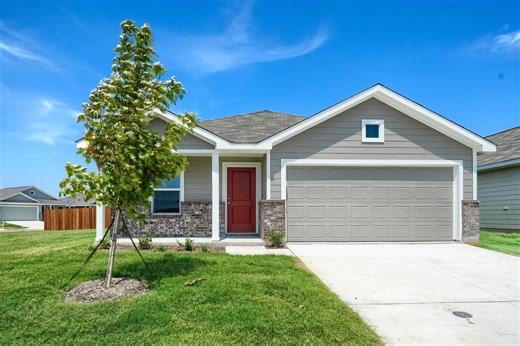 5916 Crystal Water Wy, Princeton, TX 75407 - MLS 21146064 - Coldwell Banker