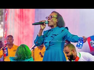 Anite Pierre "HAÏTI EN LOUANGE 2025" Live Performance Henfraza | BonDye O Pare Kou A Pou Mwen
