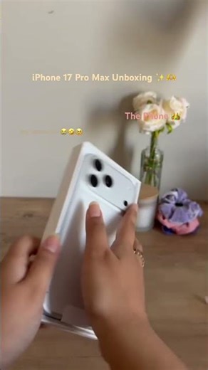 Unbox my new phone with me 🫶🥹🤗 #aestheic #kpop #phoneunbxing #iphone17promax #jennie