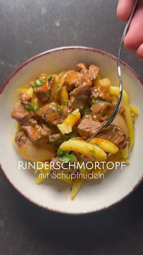 Rinderschmortopf mit Schupfnudeln Rezept