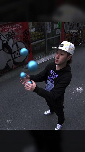 30K views · 109 reactions | Just some juggling 魯 / feat. Komei Daggle /  Kuma / #kuma #kumafilms #skills #juggling | Kuma | Facebook