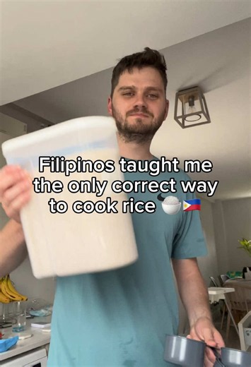 Cooking rice the Filipino way 🇵🇭🍚 #kanin #philippines #pinoyfood #riceislife