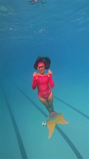 Mermaid Anber on Instagram: "Every mermaid wave starts with the basics 💫 Drills like this build the foundation for clean, effortless underwater movement. Ready to level up your mermaid skills? Mermaid & Private sessions & bookings open 💙 Inget!! Never dive alone 🤗 DM for details ✨ @diveartsacademy 🎥 @zeeasrayyenn 👙 @deepnactive Follow untuk tips & trik underwater lainnya! #mermaid #mermaidtutorial #underwatertips #freedive #tipsunderwater"