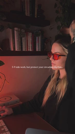 When 9-5 is computer work, 5-9 continues computer work, you’re trying to keep momentum high, while also protecting your sleep…. Monday nights include: - Hilarious orange glasses once 6pm hits - Magnesium around 8pm - No phone in bed - Hatch sunrise alarm for tomorrow wake up I’m all ears for other techniques if you have any😅 #2026goals #momentum #futureself