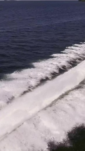 The newest Seahunter 35 hits the water for testing to prior to delivery. Check out this beautiful vessel as we Run the boat from our factory location in Homestead Florida down to our marina in Key Largo, Florida Keys. #teamseahunter | SeaHunter Boats