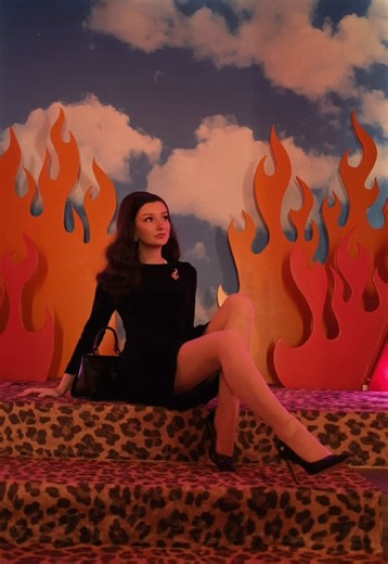 Exploring 1960s Vintage Fashion and Heartfelt Love