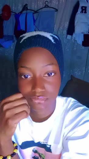 فيديوهات أنشأها @ bankyparis225 (@bankyparis225) باستخدام Duduke by Simi Lyrics - LYRIC N🅰️TI⭕N✍️