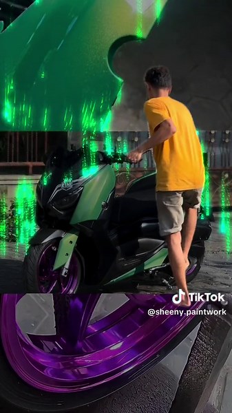 Custom Yamaha Xmax Repainting Ideas in Alien Green, Dark Moonlight Blue & Purple Candy