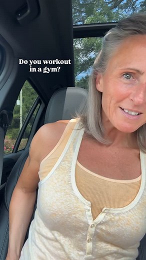 Cheryl Coulombe • LIFT WITH CEE on Instagram: "See previous posts for my muscle flex! I lift to muscle failure which happens in the 15-30 rep range because of my limited dumbbell selection at home. The BS is that you MUST lift in a certain rep range to build muscle and I’m on a mission to show you that’s wrong. You do not have to lift in a gym with heavy weights to see muscle and strength gains! Tons of transformations in my last few posts. They could be you, if you join the next 6 week program.