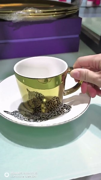 Electroplated cups, coffee cups, latte cups, tea cups, cups with saucers, customizable designs.